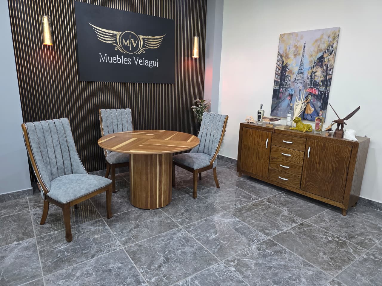MESA LUXOR DE 4, CHAPA PAROTA SALVAJE, COLOR NOGAL 