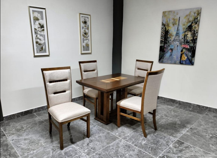 MESA ARGENTINA DE 4, CHAPA DE OCUME Y PAROTA SALVAJE, COLOR NOGAL 