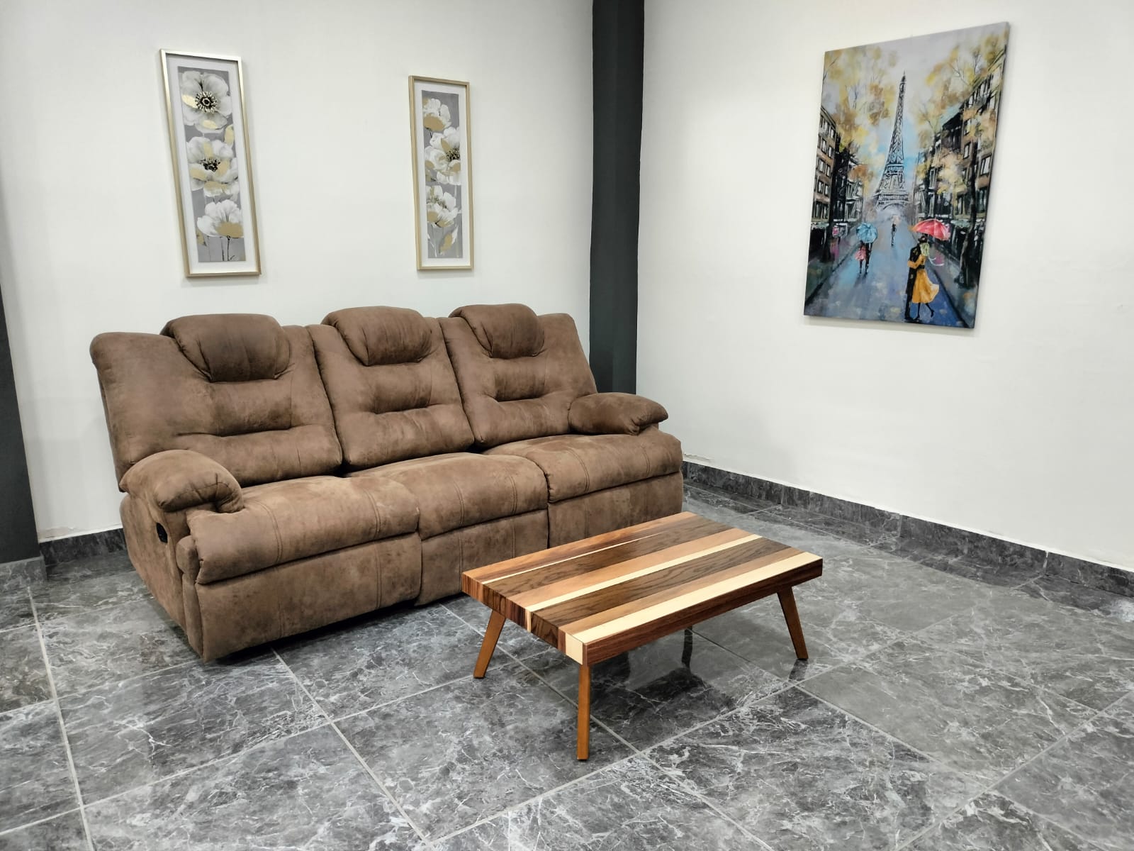 MESA DE CENTRO GRECIA, CHAPA DE PAROTA SALVAJE 
