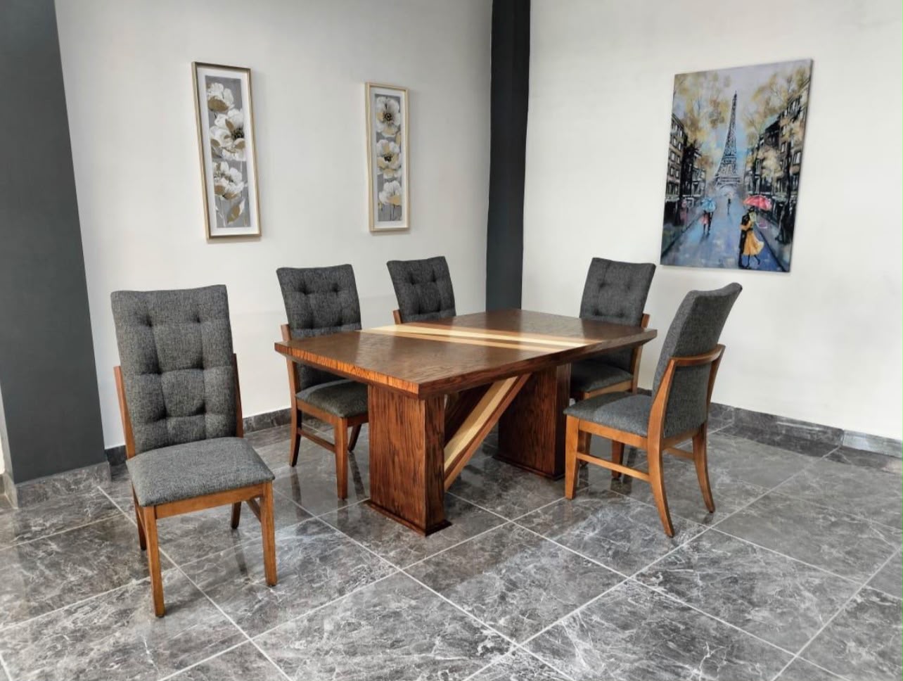 MESA PRINCESA DE 6, CHAPA ENCINO Y PAROTA SALVAJE , COLOR NOGAL 