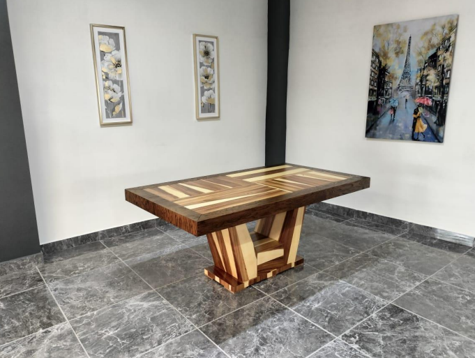 MESA MONTANA DE 6, CHAPA ENCINO Y PAROTA SALVAJE