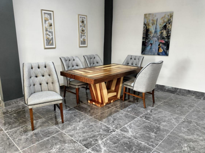 MESA MONTANA DE 6, CHAPA ENCINO Y PAROTA SALVAJE