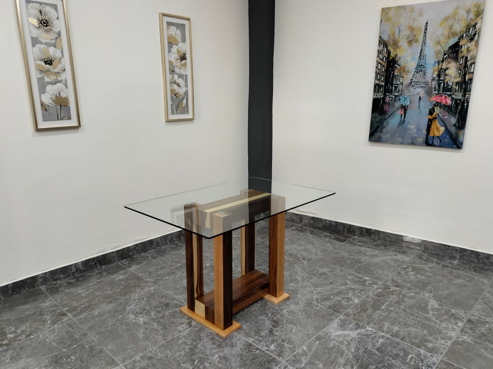 MESA LONDRES DE 4, CUBIERTA DE CRISTAL 