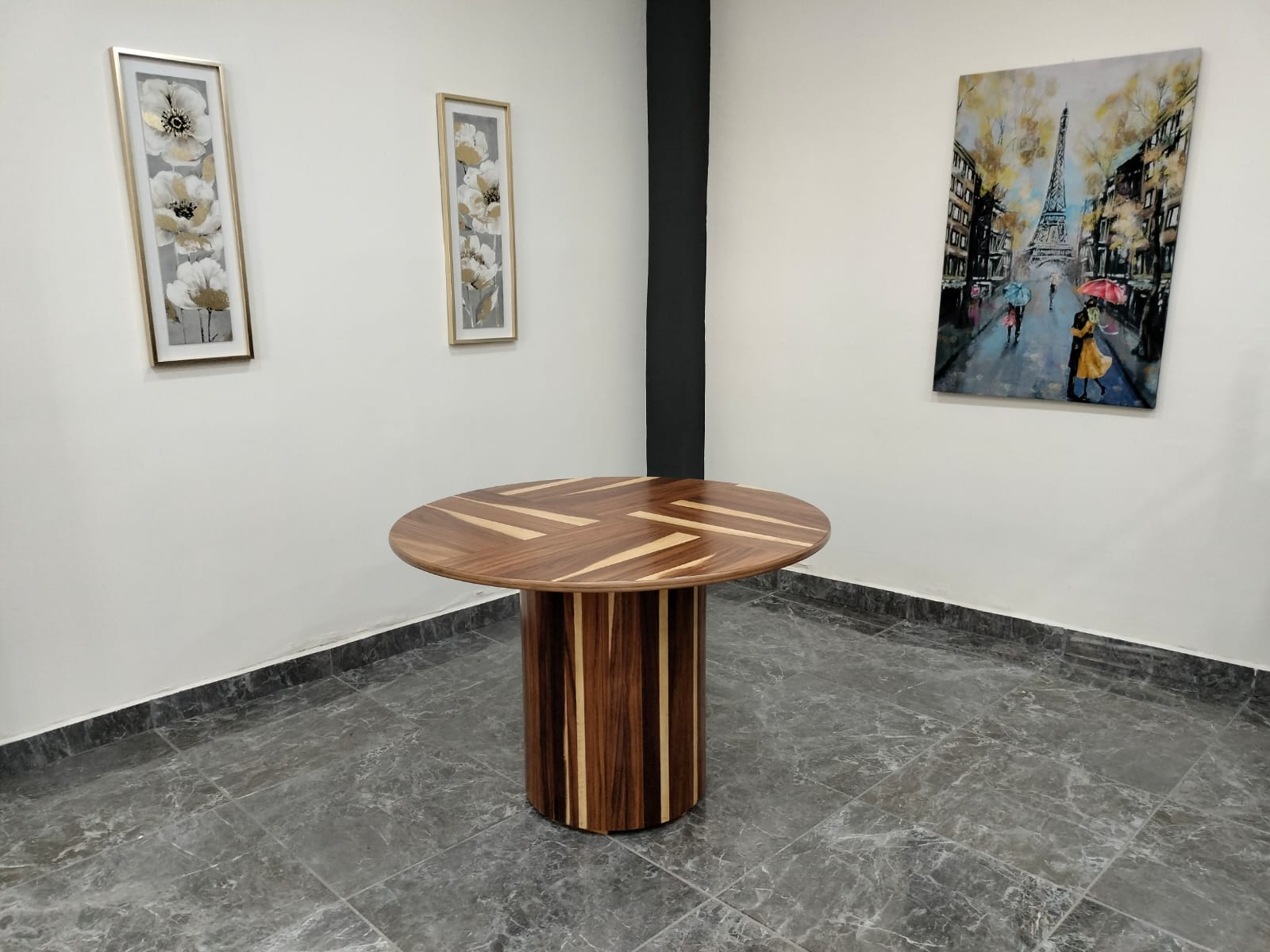 MESA LUXOR DE 4, CHAPA DE PAROTA SALVAJE