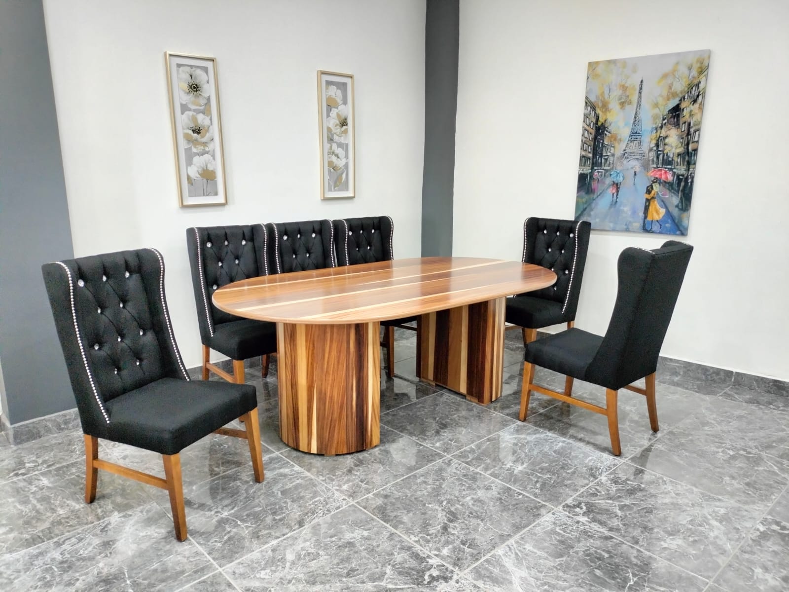MESA LUXOR DE 8, CHAPA DE PAROTA SALVAJE