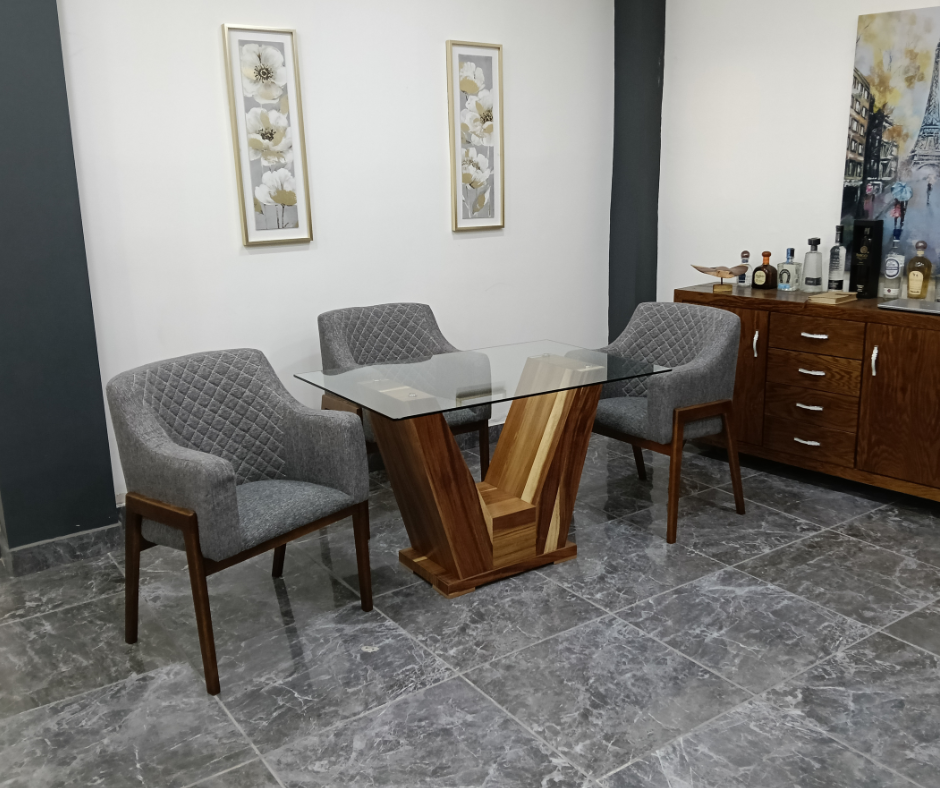 MESA LEVI DE 4, CUBIERTA DE CRISTAL 