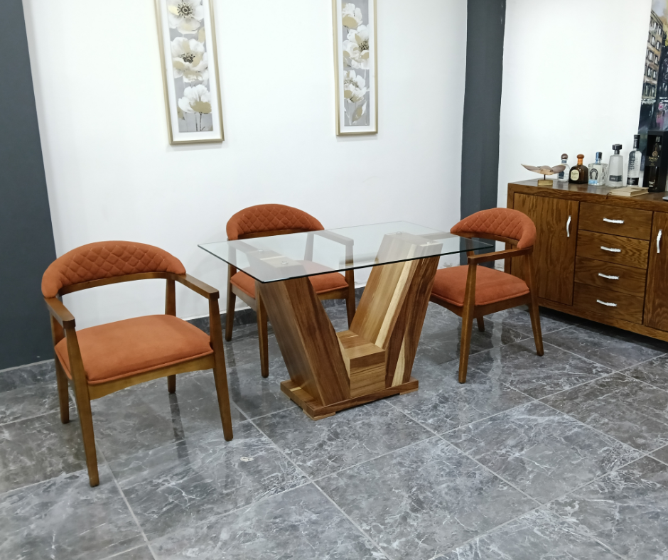 MESA LEVI DE 4, CUBIERTA DE CRISTAL 
